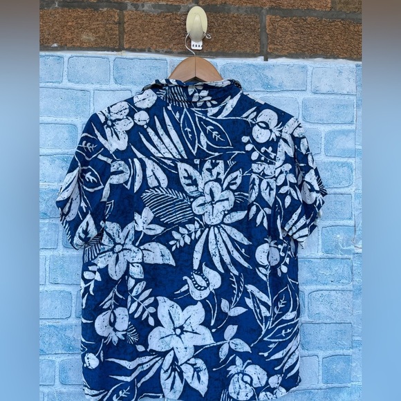 Jams world blue floral print button down size medium - Picture 8 of 10